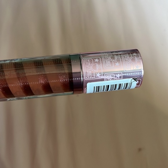 Revolution Beauty Elf Lip Gloss - Picture 4 of 4